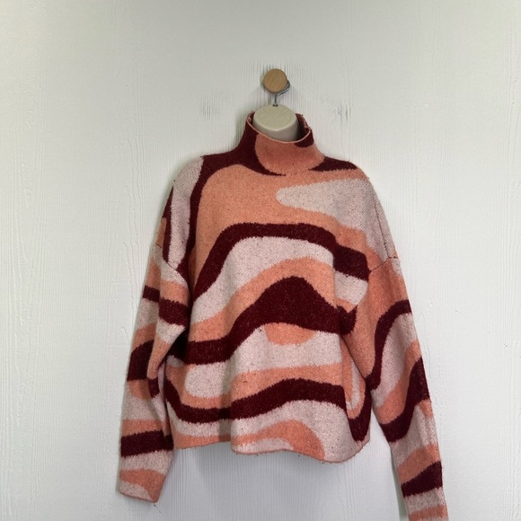 Zara - Pink Burgundy Jacquard Wave Mock Neck Long Sleeve Sweater Size Small - Picture 3 of 9